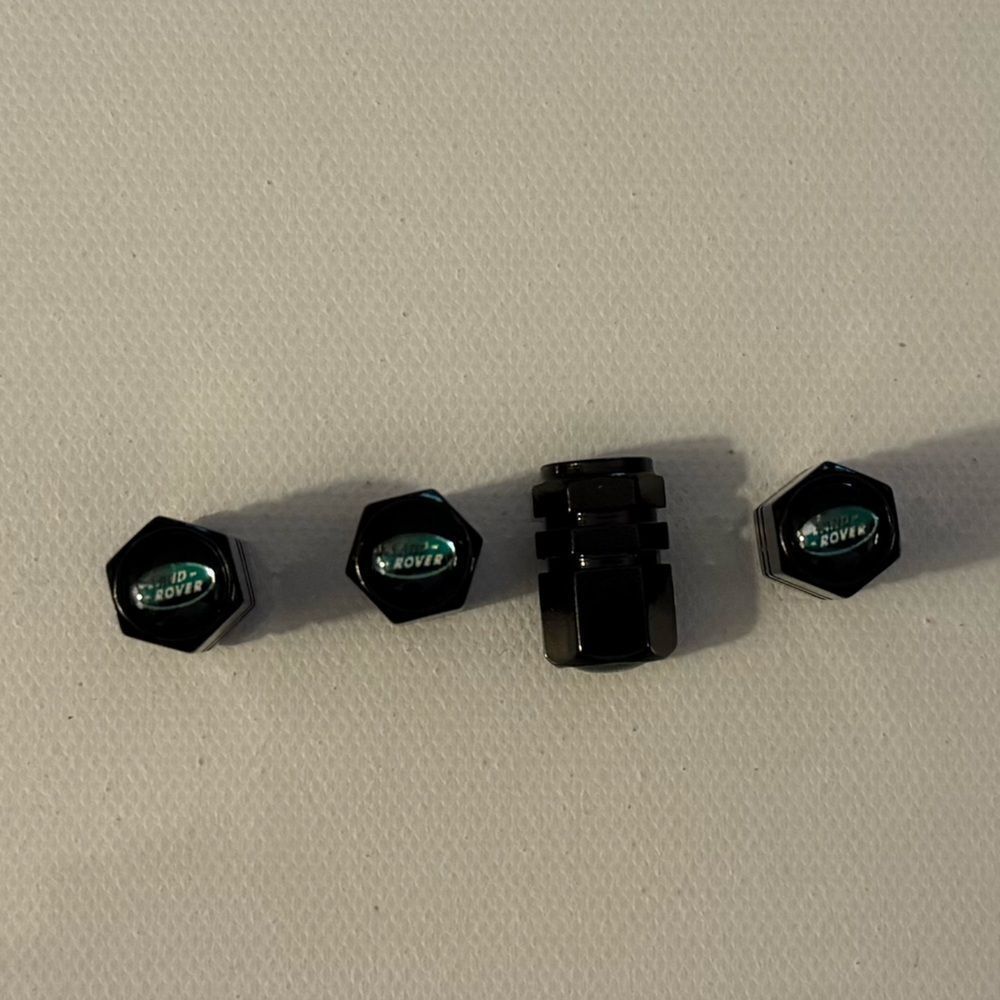 Land Rover Valve Stem Caps in Black Set of 4 NWT